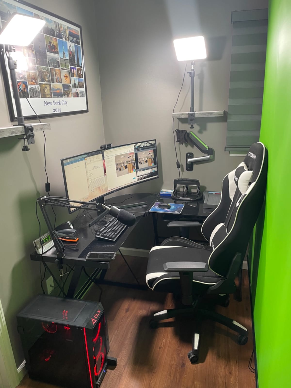 LED Desk Bi-Color Video Light, Key Light with C-Clamp Stand customer photo 1