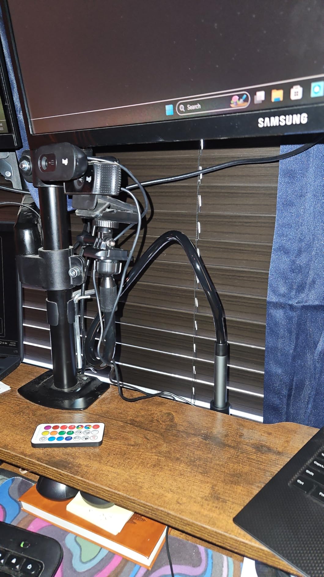 30 Inch Webcam Stand Camera Mount, Upgraded Thick Base Flexible Gooseneck Camera Stand Desk Webcam Mount Clamp for Logitech Webcams C930e C930 C920 C922x C922 Brio 4K C925e C615, Gopro Hero 8 7 6 5 4 customer photo 1