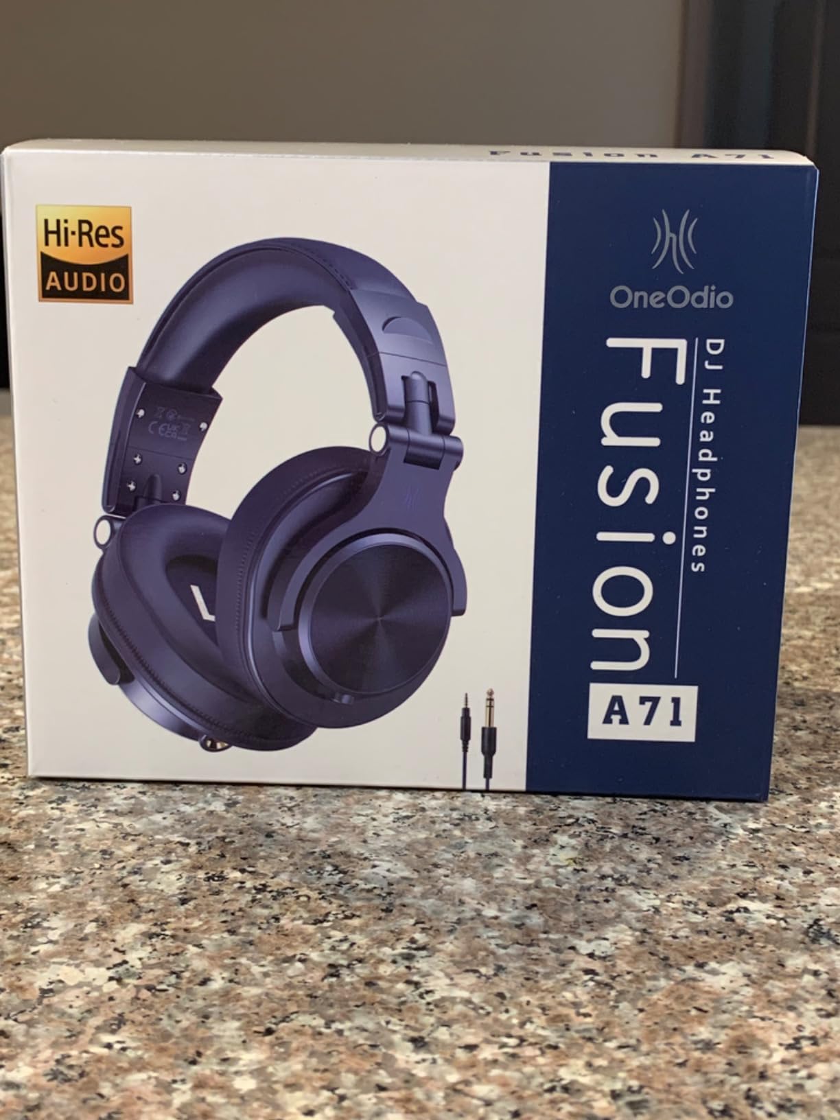 OneOdio A71 Hi-Res Wired Over-Ear Studio Headphones for DJ, Mixing - Black customer photo 2