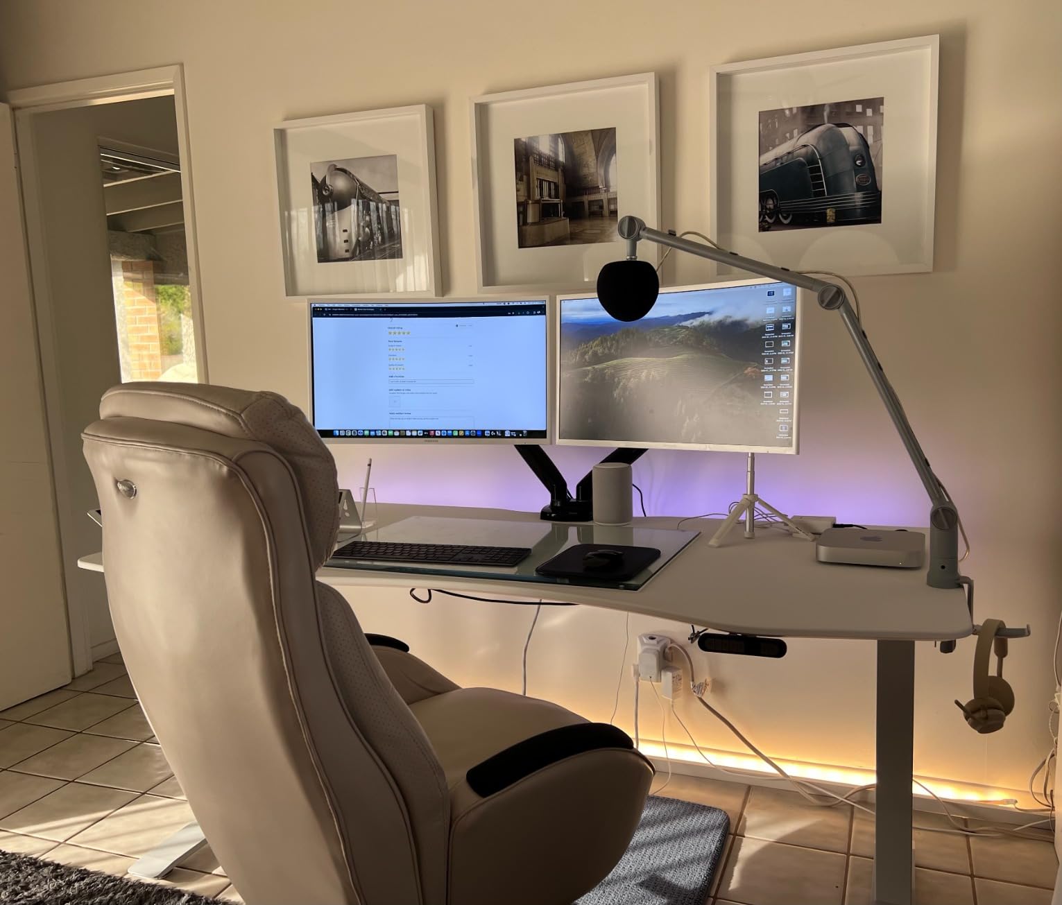 IXTECH Microphone Boom Arm with Desk Mount, 360° Rotatable, Adjustable and Foldable Scissor Mounting for Podcast, Video Gaming, Radio and Studio Audio, Sturdy and Universal - Elegance Model customer photo 1