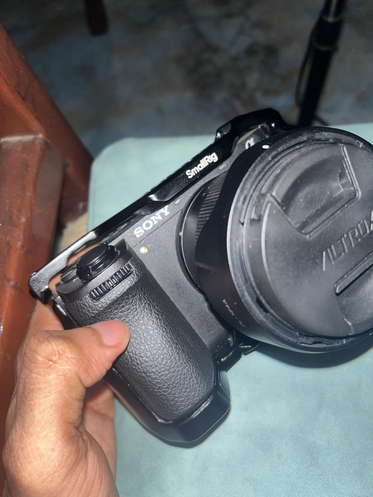SmallRig Cage Kit for Sony A6700 with a Cable Clamp for HDMI - 4336 customer photo 1