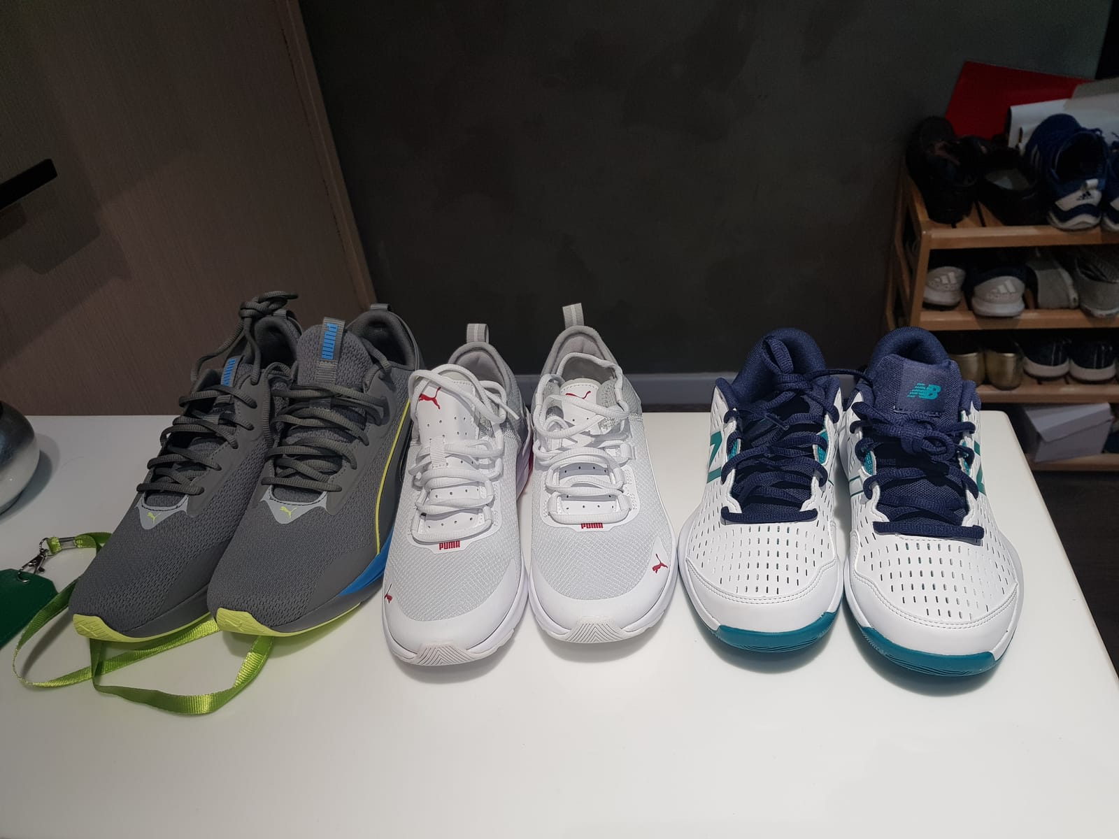 New Balance Men's 696 V4 Hard Court Tennis Shoe customer photo 2