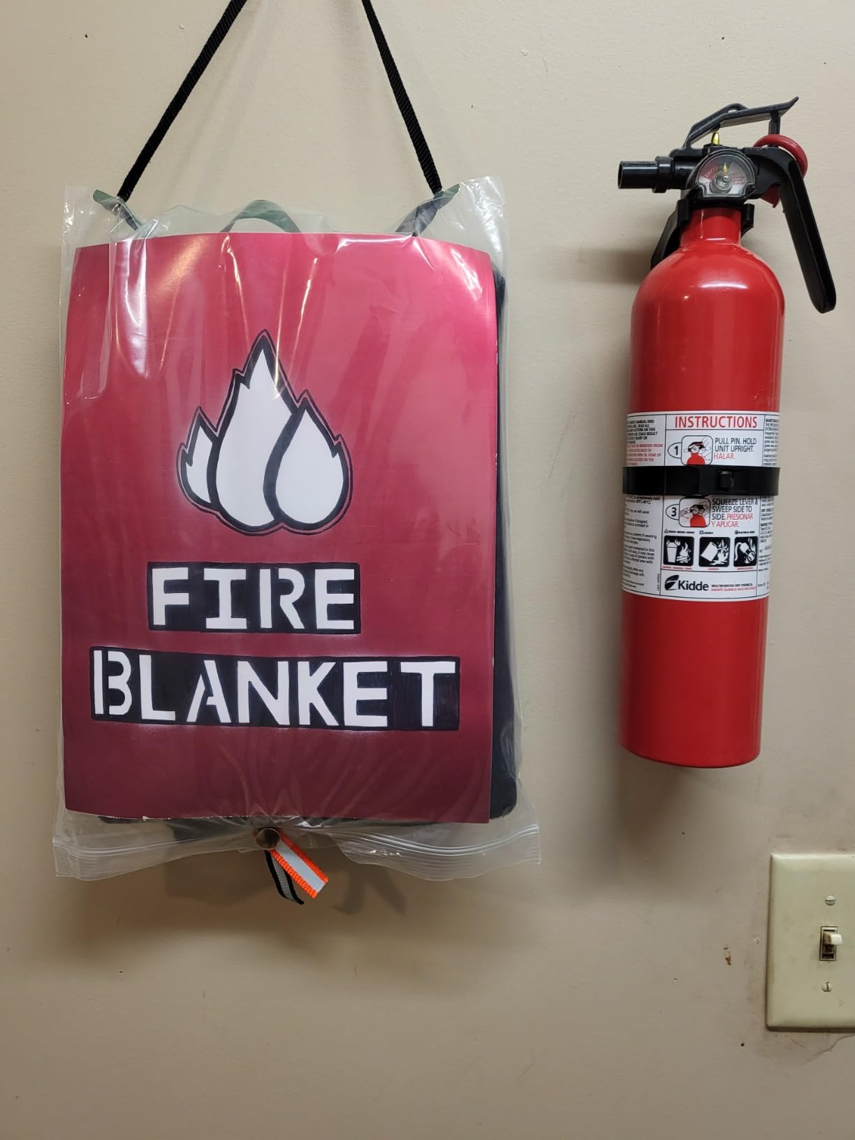 Waylander Carbon Felt Welding Blanket - Made in USA; Flame Retardant Fabric Up to 1800°F; Easy to Cut Fire Proof Mat customer photo 1