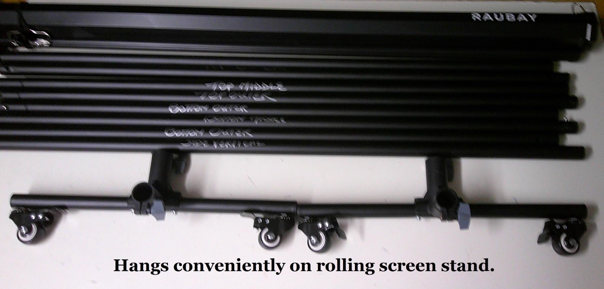 RAUBAY 59.8 x 86.6in Retractable Pull Down Green Screen Chroma Key Backdrop customer photo 1