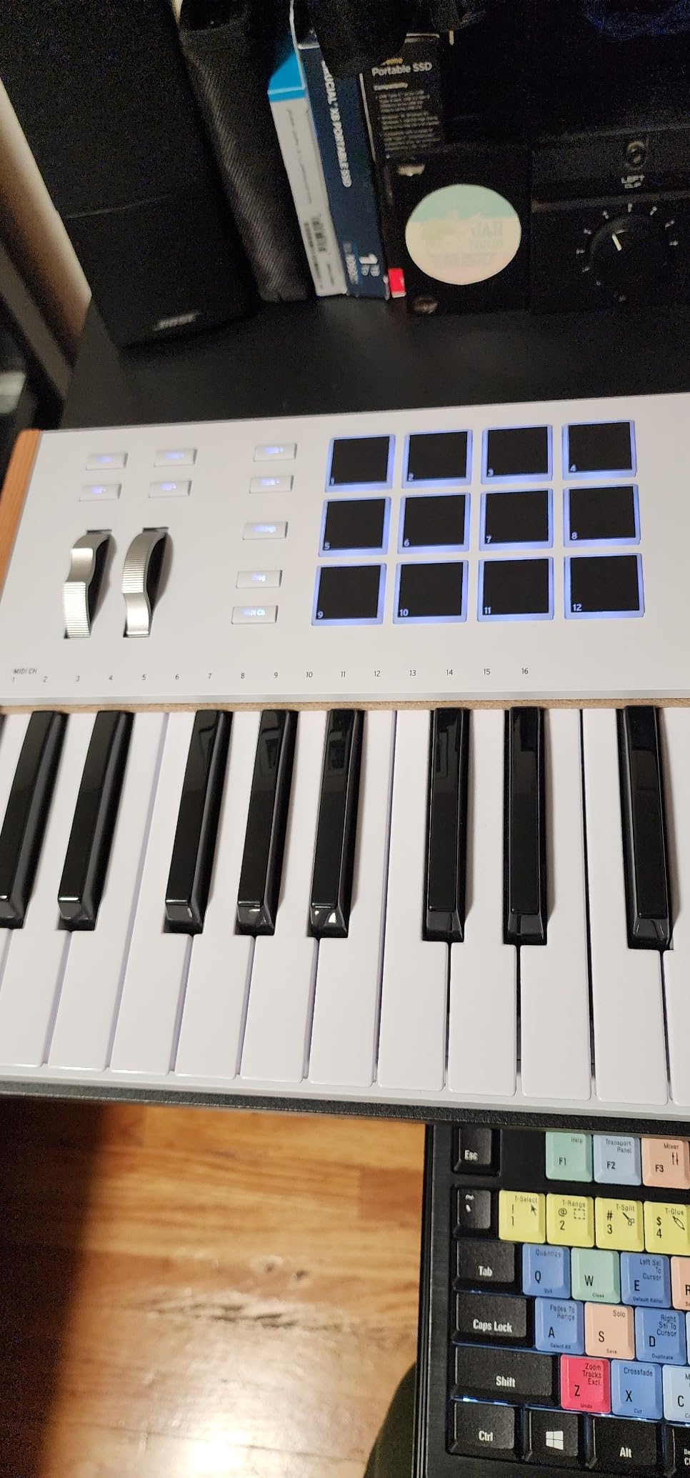 Arturia KeyLab mk3 USB MIDI Keyboard Controller, 61 Key - Black customer photo 1
