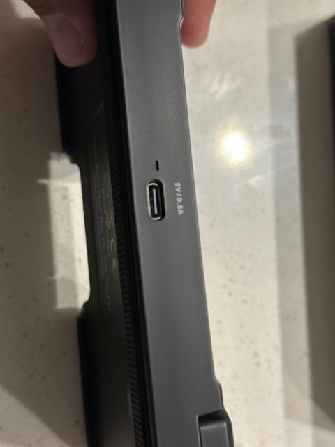 AITONE Bluetooth Page Turner Pedal for iPad, Rechargeable Foot Pedal, A-SP1 customer photo 1