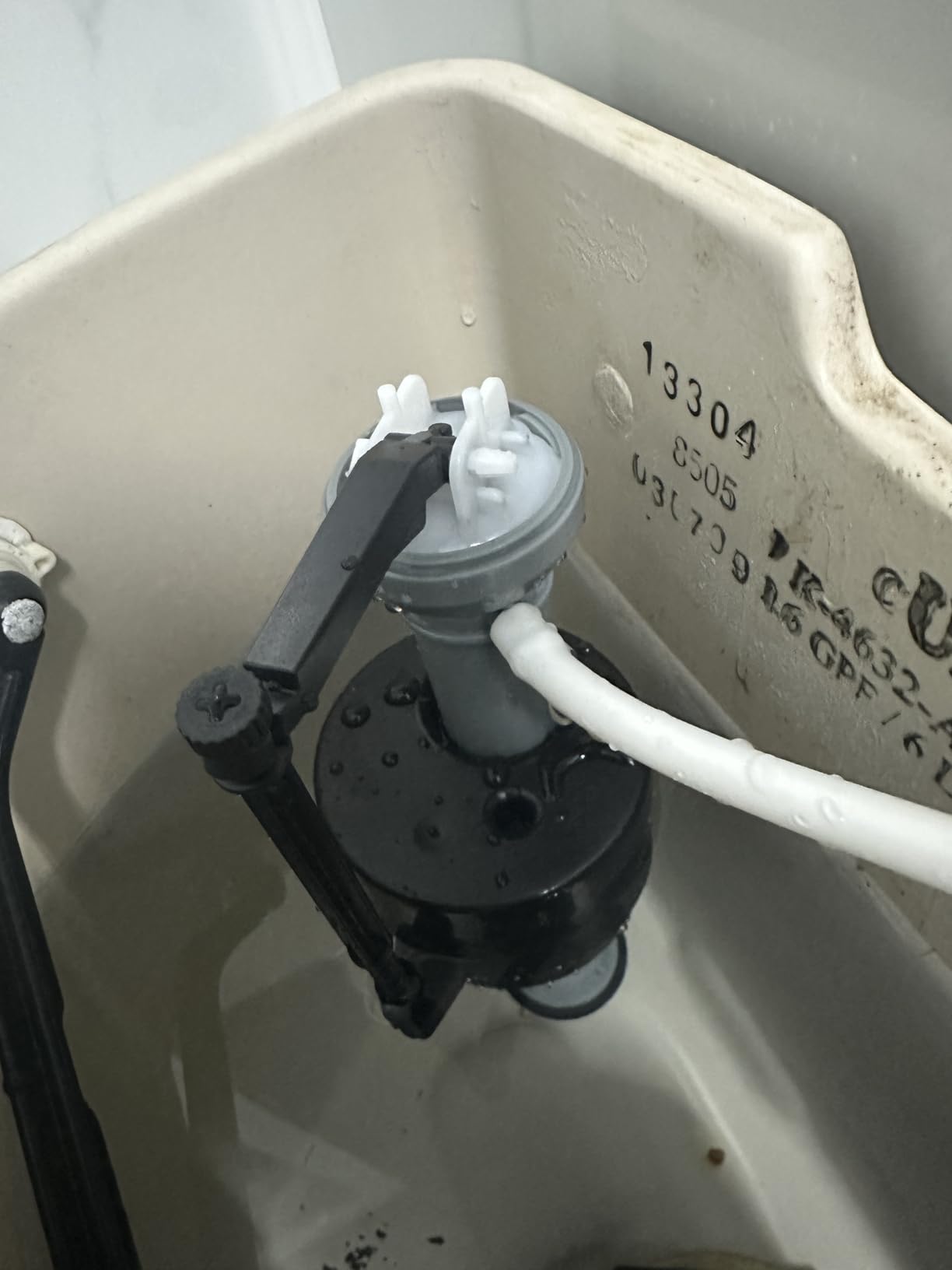 Universal Toilet Flusher Replacement Kit, Toilet Fill Valve and 2-Inch Flapper Replacement Kit, Toilet Repair Kit Inside Tank, Adjustable, Quiet and Easy to Install (1-Pack) customer photo 2