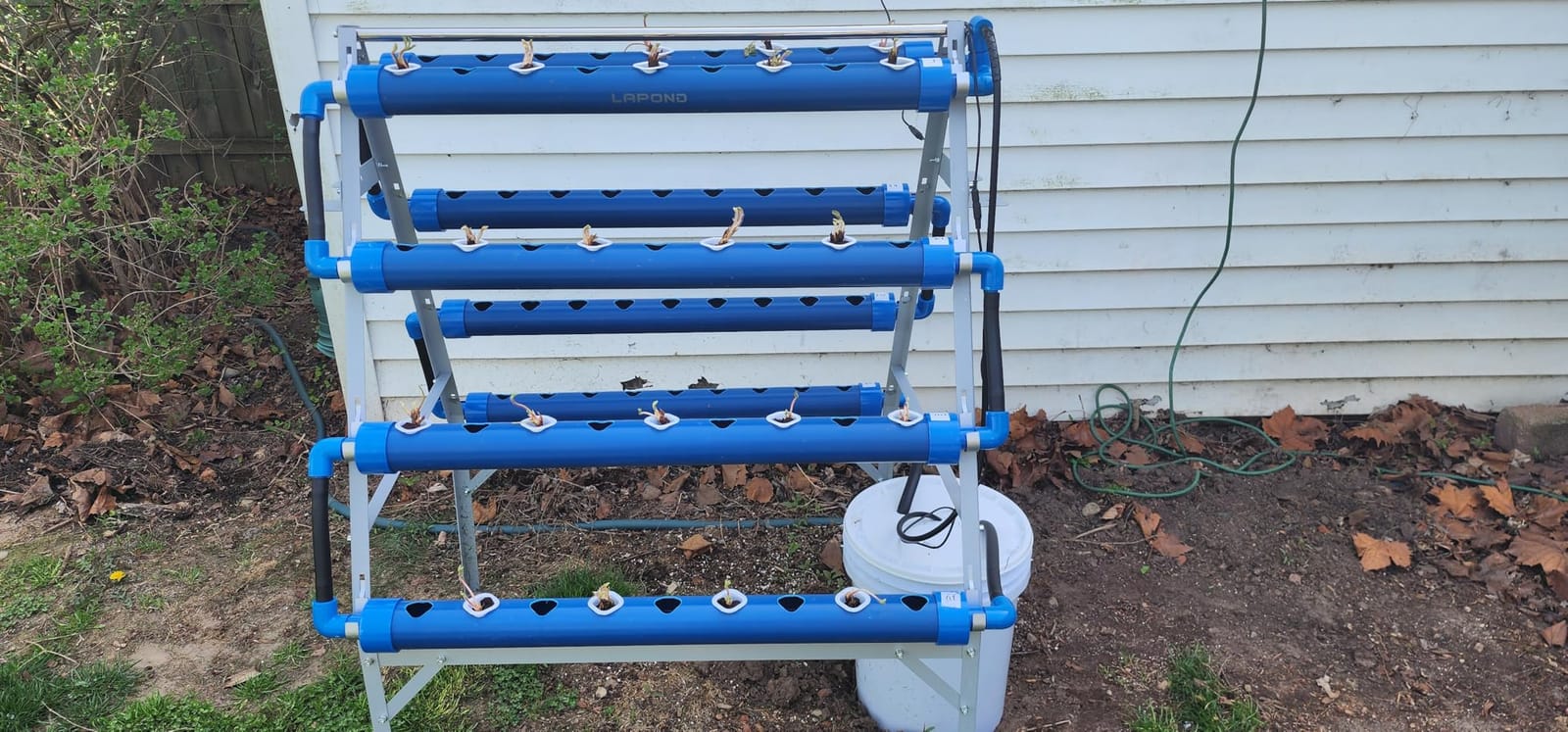 A-Type 72 Plant Sites Hydroponics Growing System Kit with Light Blocking customer photo 2