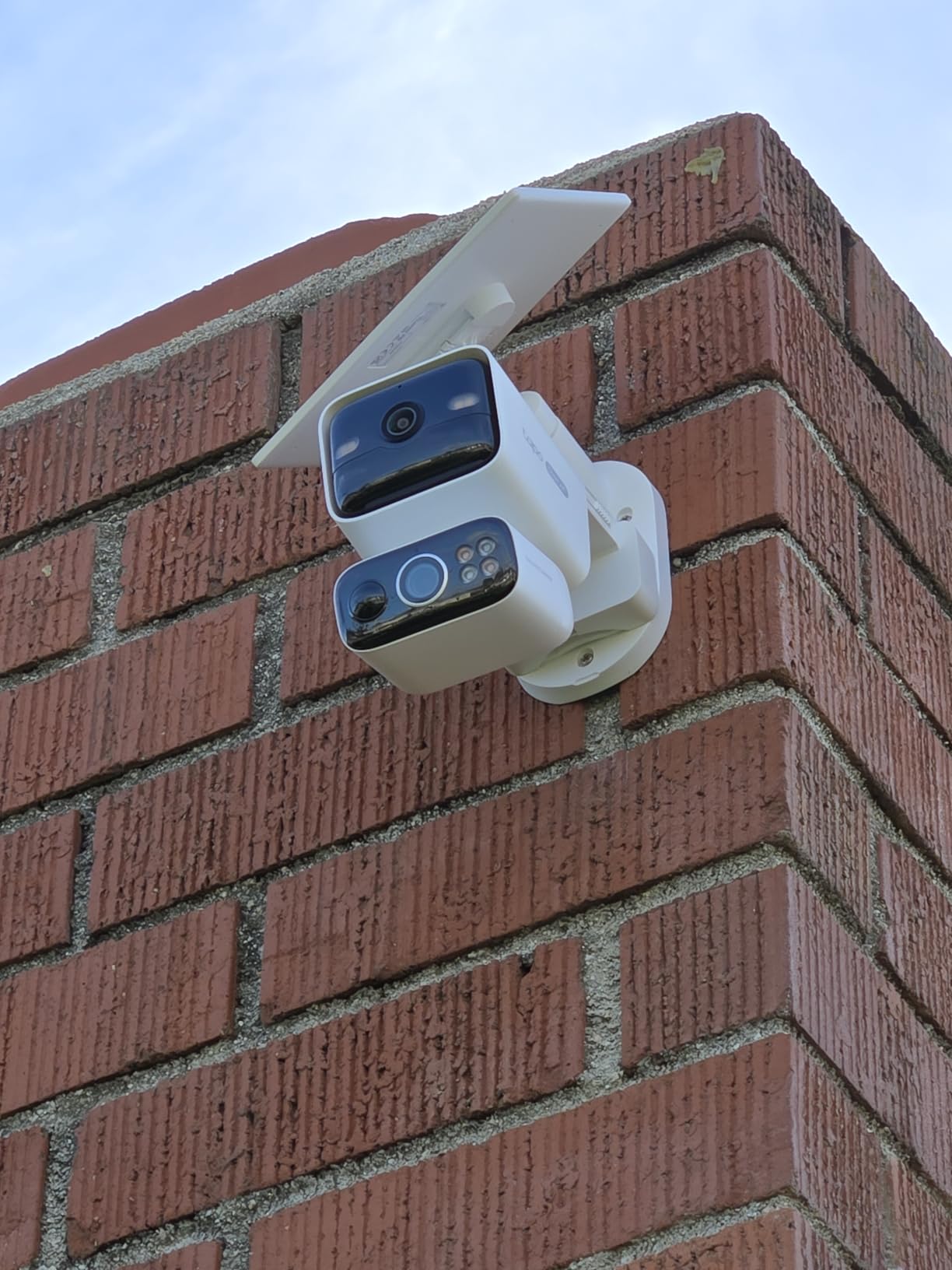 Tapo 2K Dual Lens Pan/Tilt Security Battery Camera w/Solar, C645D KIT customer photo 1