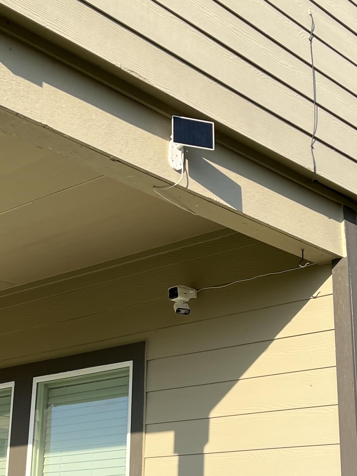 Tapo 2K Dual Lens Pan/Tilt Security Battery Camera w/Solar, C645D KIT customer photo 2