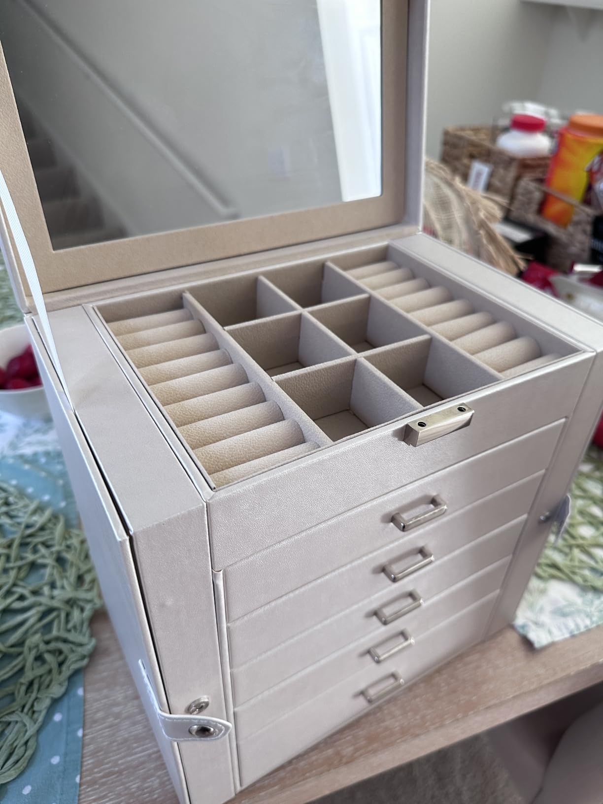 ASINGYER 5-Layer Jewelry Organizer, 4-Drawer Jewelry Box with Top Makeup Mirror, Necklace Hanging Storage on Both Sides, Ring Earring Bracelet Case for Women, Vanity Desk Gift( White, 5 Layer customer photo 1